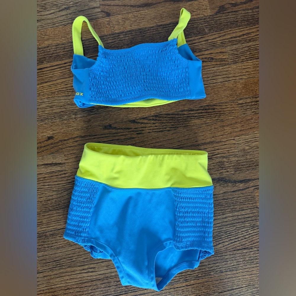 Jo & Jax SET blue & Yellow dance set 2 different sizes —top is YXS/bottom is YXL